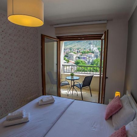 Apartment Light De Luxe - With Old Bridge View โมสตาร์ ภายนอก รูปภาพ