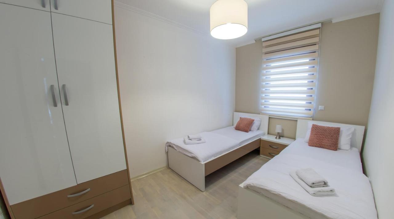 Apartment Light De Luxe - With Old Bridge View โมสตาร์ ภายนอก รูปภาพ