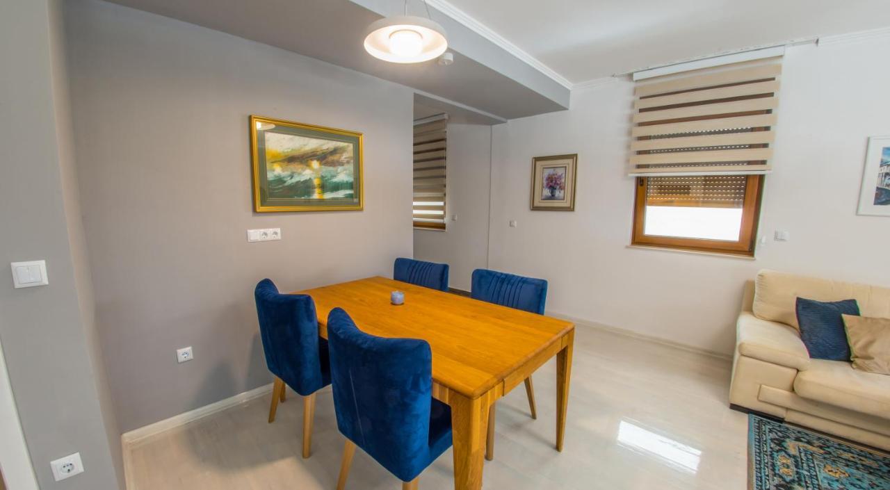 Apartment Light De Luxe - With Old Bridge View โมสตาร์ ภายนอก รูปภาพ